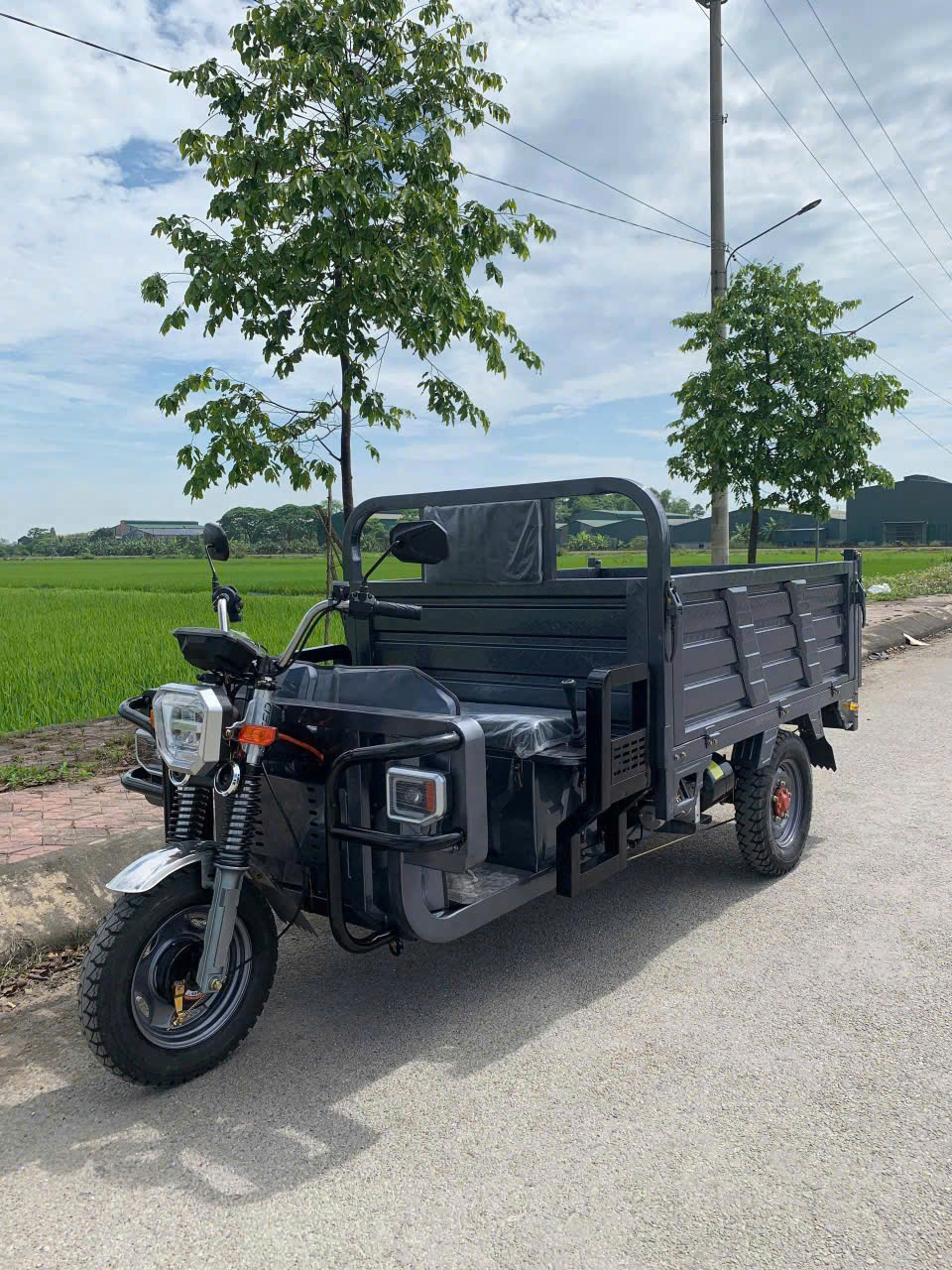 Xe Ba Gác Điện Chở Hàng Thùng Lửng Màu Xám